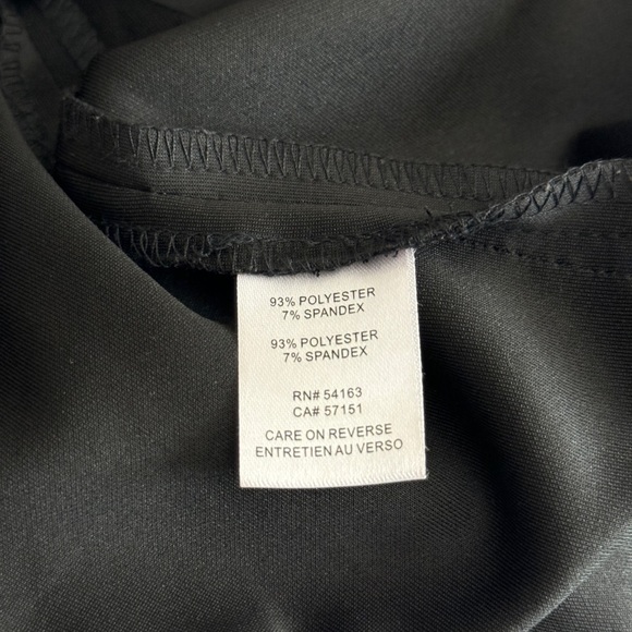 Tommy Hilfiger
Scuba Crepe Flutter-Sleeve Sheath Dress - Picture 7 of 11